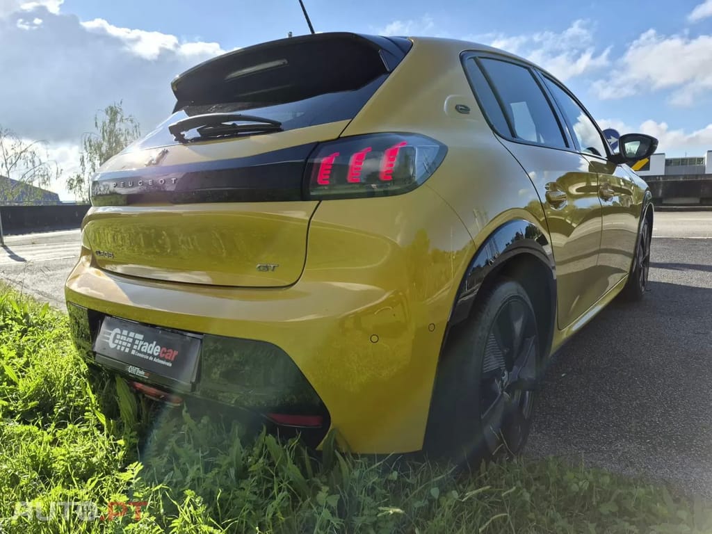 Peugeot E-208 50 kWh GT