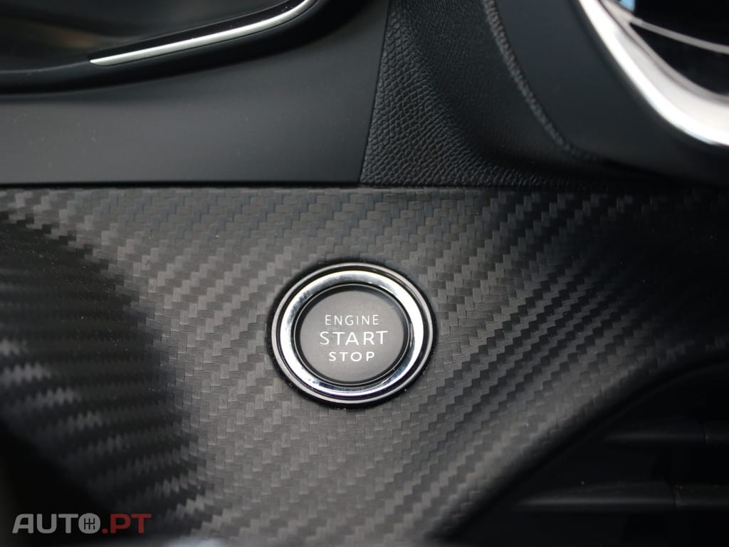 Peugeot E-208 50 kWh Allure