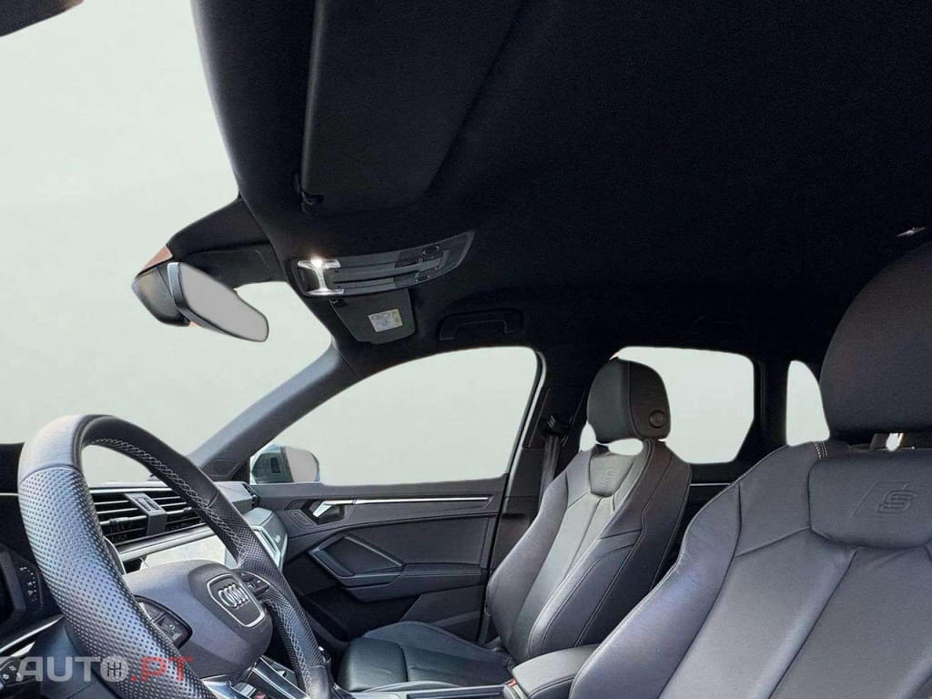 Audi Q3 45 TFSIe S line S tronic