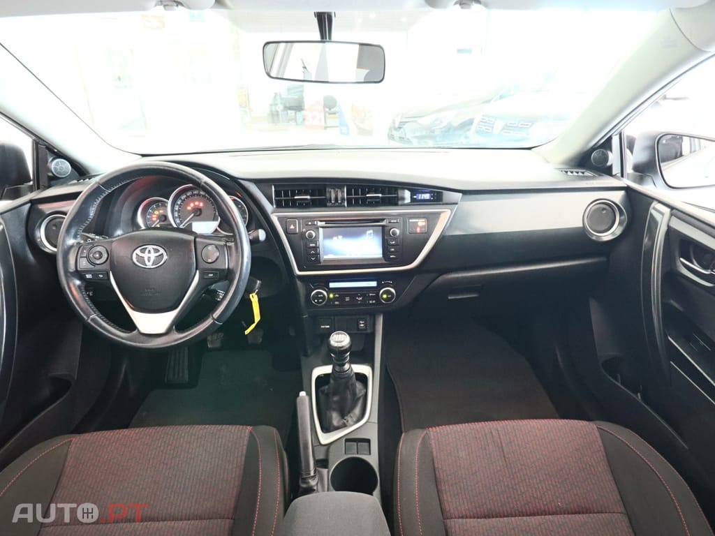 Toyota Auris Touring Sports 1.4 D-4D Active+AC