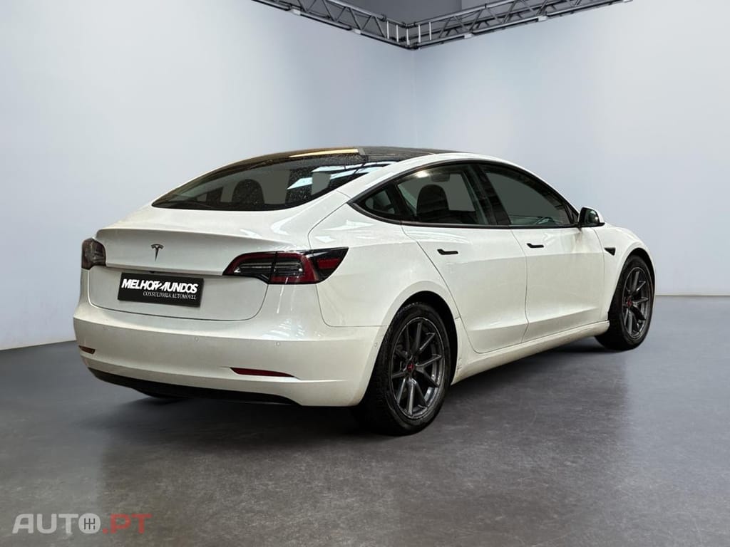 Tesla Model 3 Standard Range Plus RWD