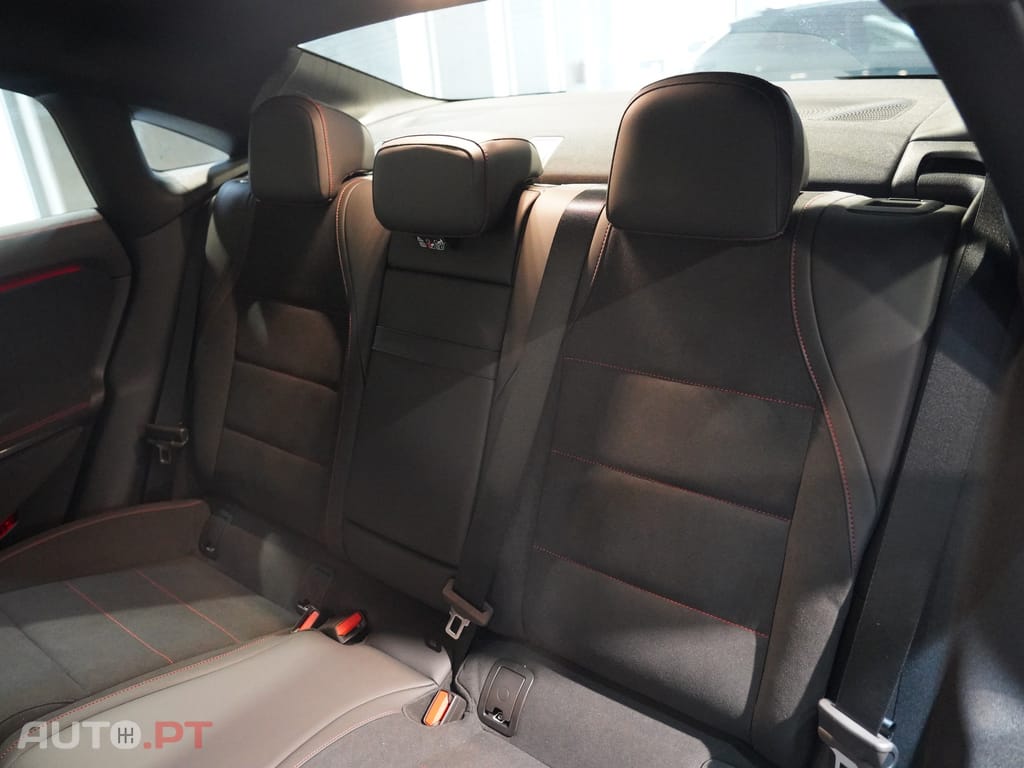 Mercedes-Benz CLA 250 com tecnologia EQ