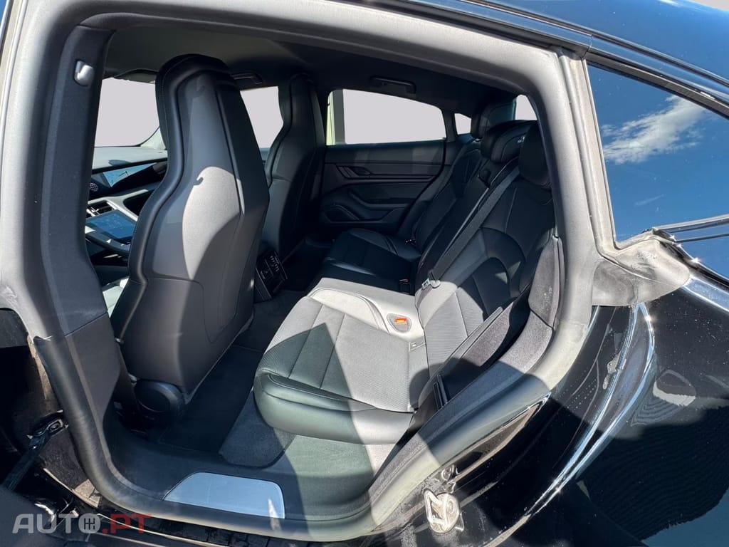 Porsche Taycan 4S I.V.A DEDUTÍVEL 