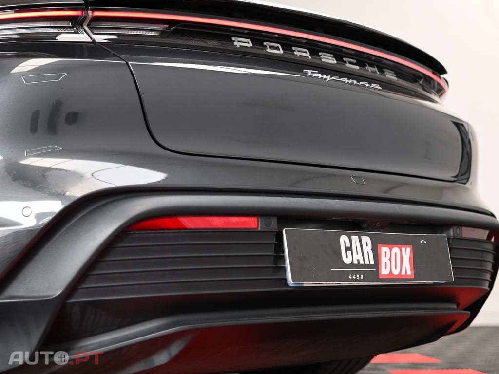 Porsche Taycan 4S