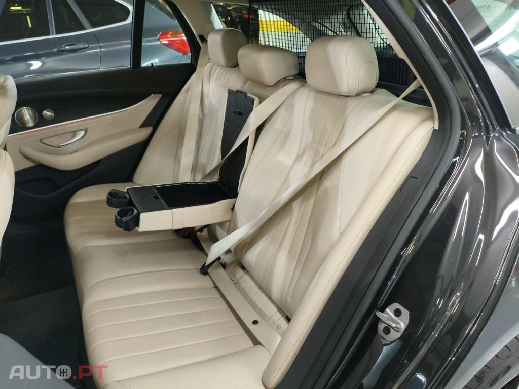 Mercedes-Benz E 300 de Avantgarde