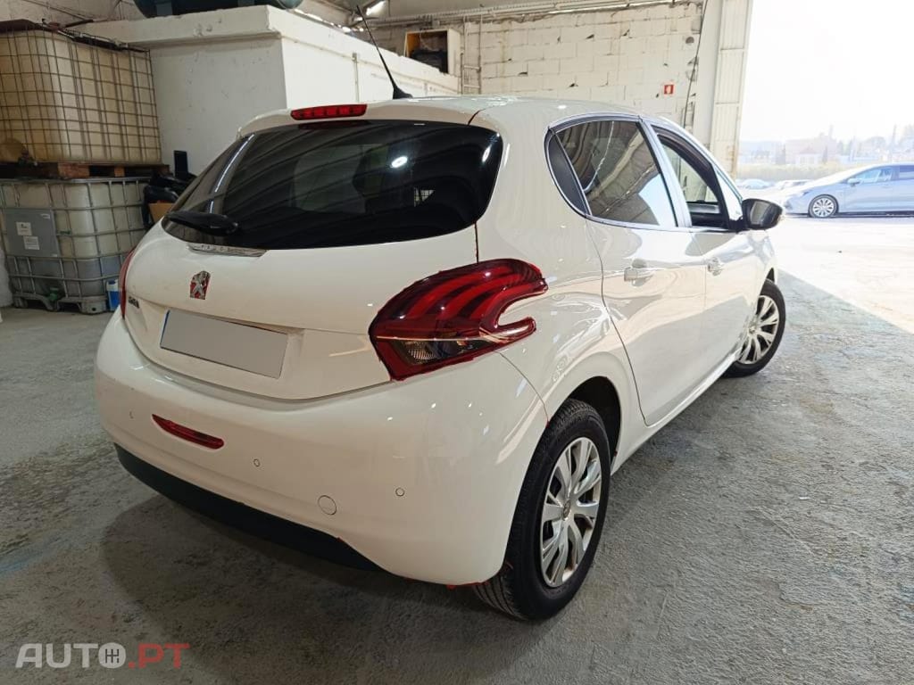 Peugeot 208 1.5 BlueHDi - IVA Dedutível