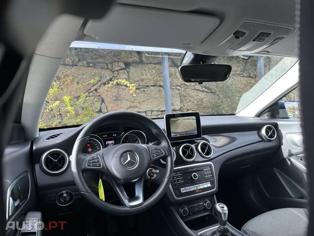 Mercedes-Benz CLA 180 d Urban