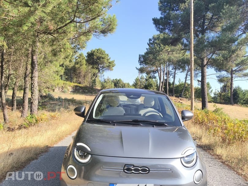 Fiat 500e La Prima
