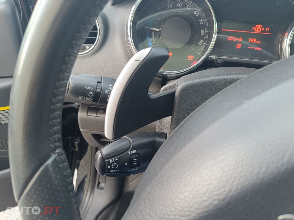 Peugeot 3008 2.0 HDi Hybrid4 Limited Edition