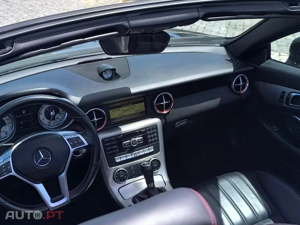 Mercedes-Benz SLK 250 (BlueEFFICIENCY) 7G-TRONIC