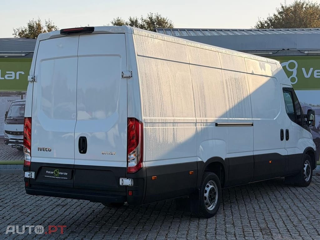 Iveco Daily 3.0 - 180 CV  L4 H2
