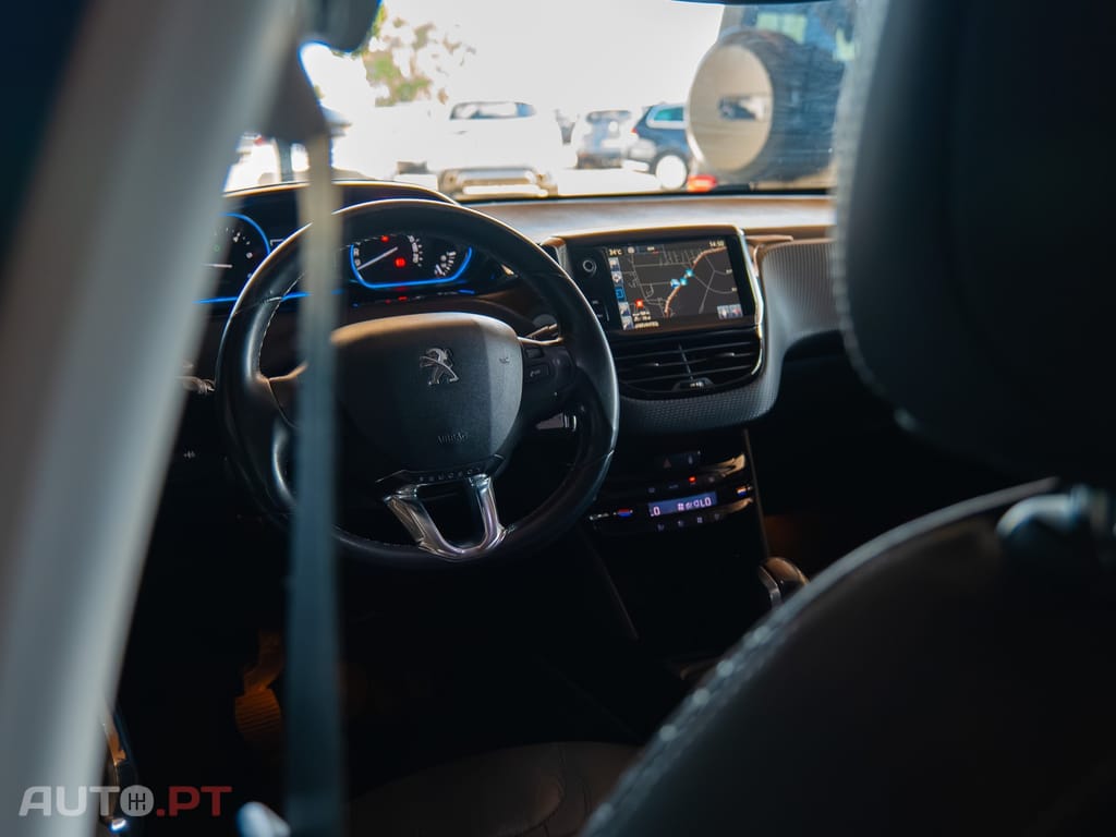 Peugeot 2008 1.4 HDi Allure