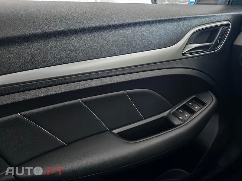 MG ZS 44.5 kWh Luxury