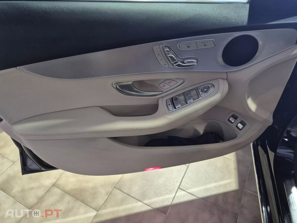 Mercedes-Benz C 300 e 9G-TRONIC Exclusive