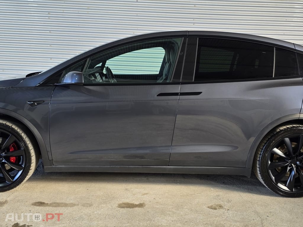 Tesla Model X Performance Ludicrous