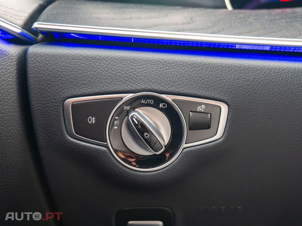 Mercedes-Benz E 220 d AMG Line