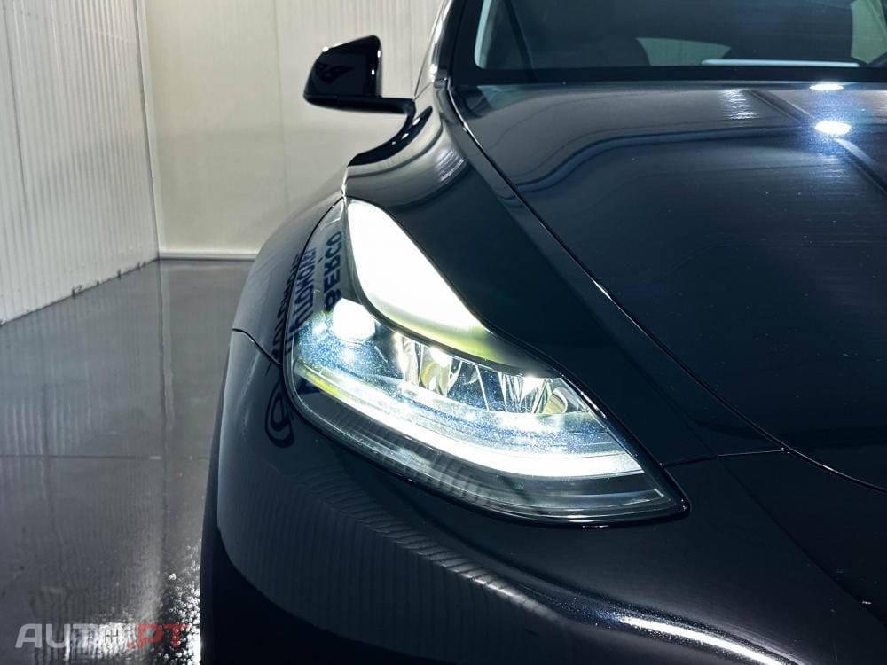 Tesla Model Y Long Range Dual Motor AWD
