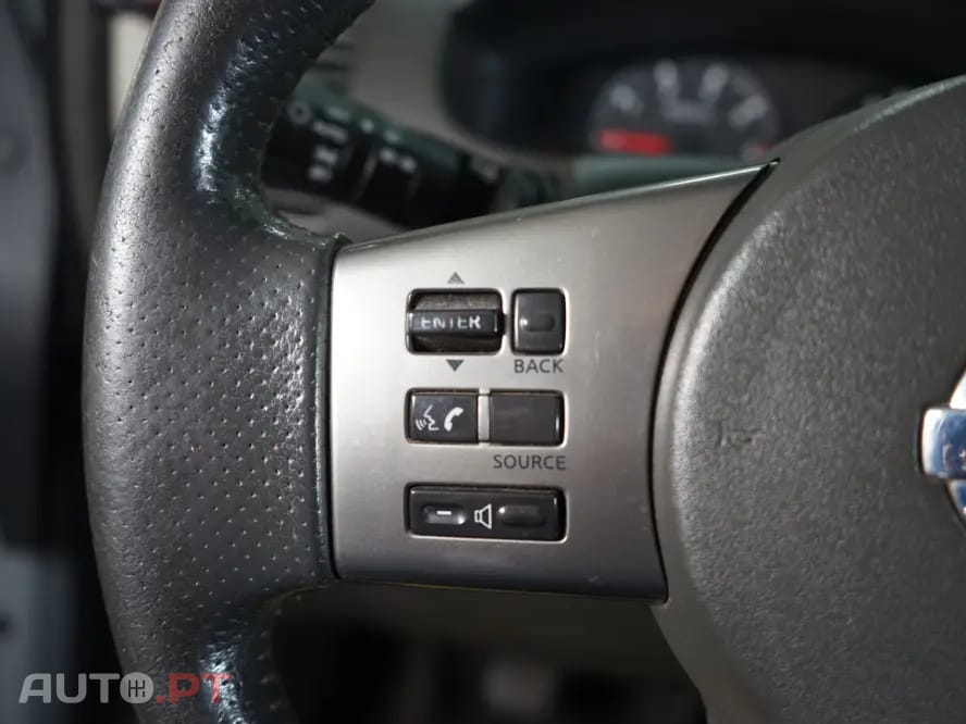 Nissan Navara 2.5 dCi CD SE C-Channel