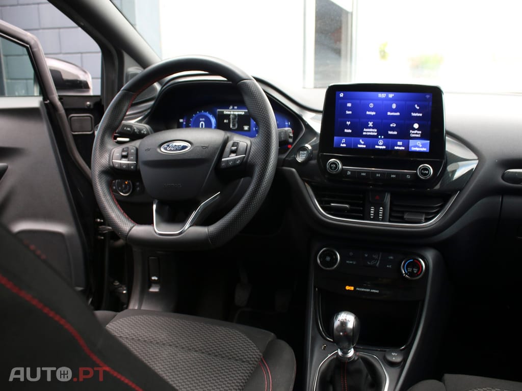 Ford Puma 1.0 EcoBoost MHEV ST-Line