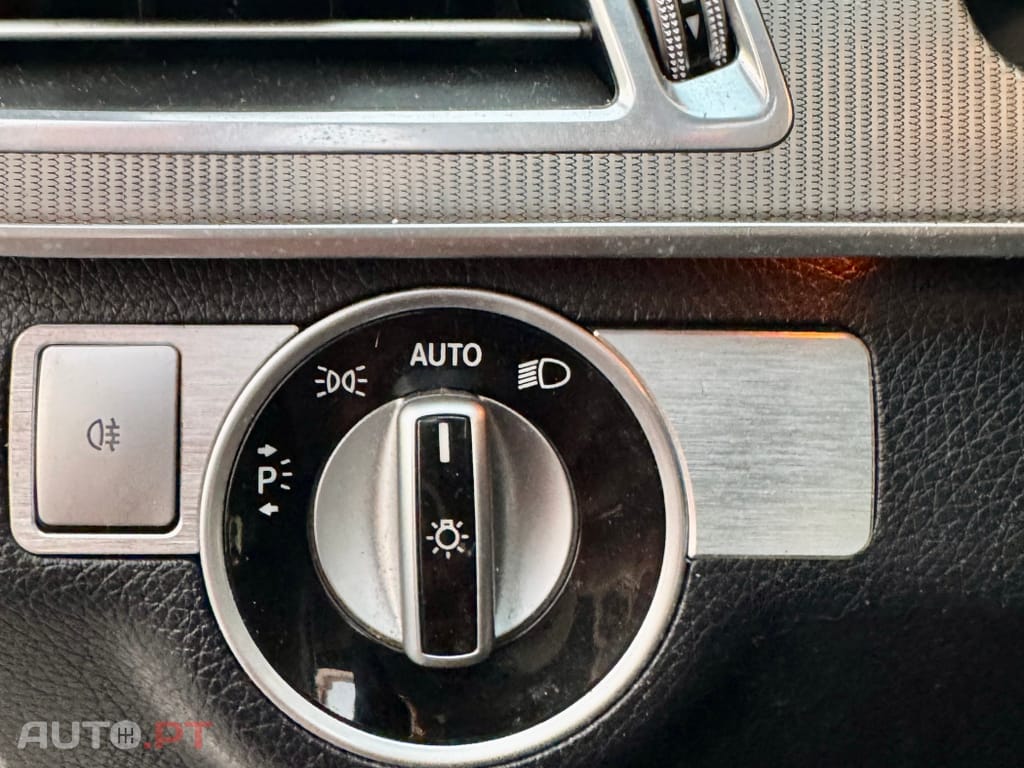 Mercedes-Benz E 300 BlueTEC Hybrid Avantgarde