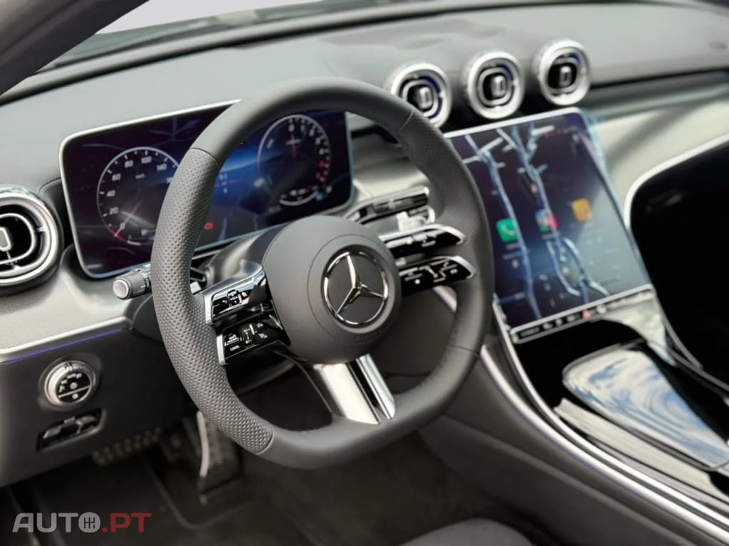 Mercedes-Benz C 300 I.V.A DEDUTIVEL de AMG 