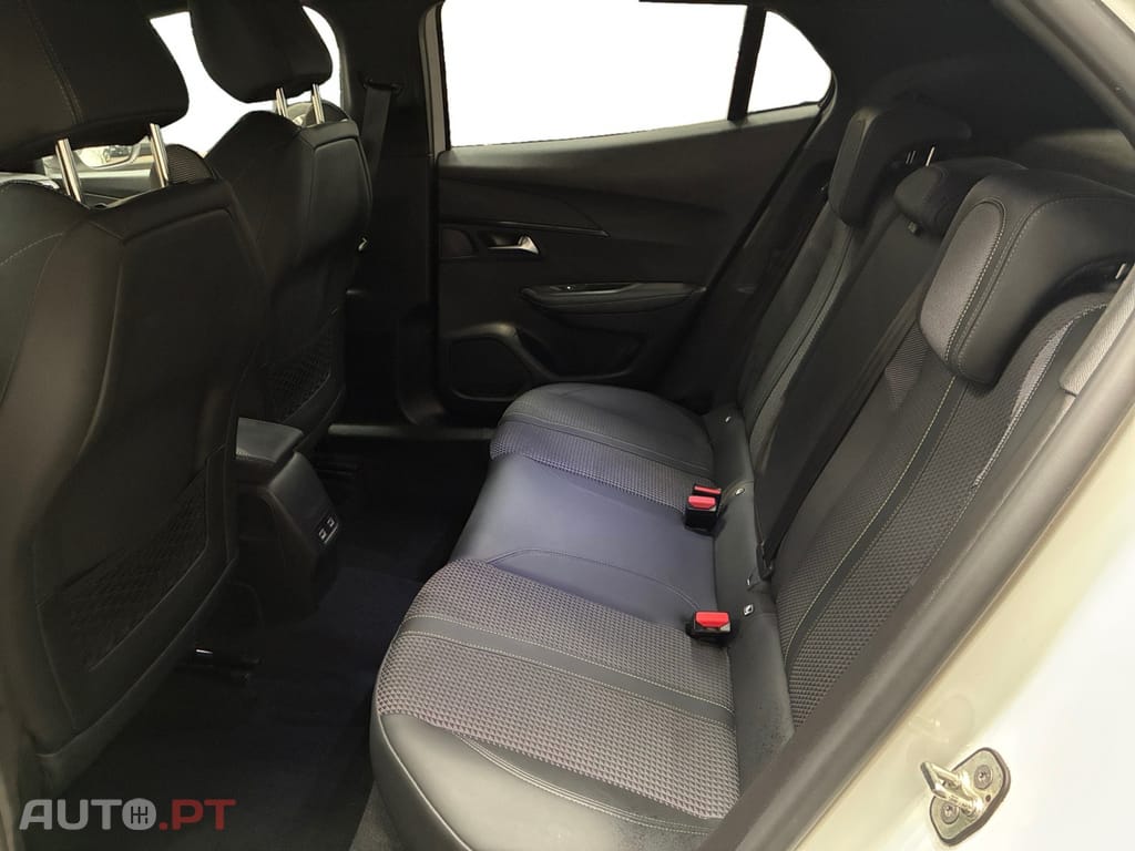 Peugeot 2008 1.2 PureTech GT