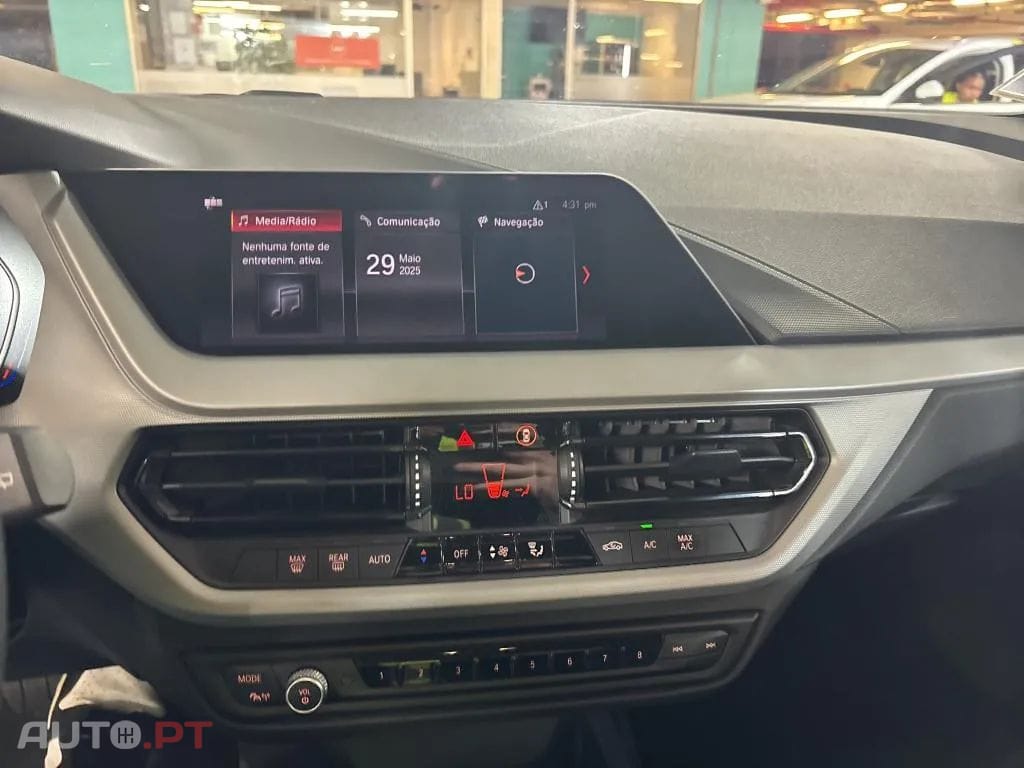 BMW 118 i Auto