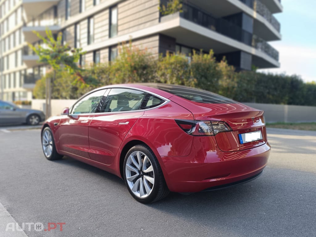 Tesla Model 3 Standard Range Plus RWD