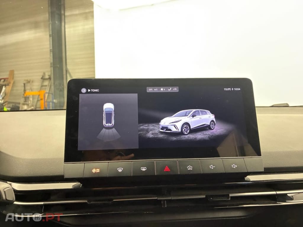 MG MG4 EV Standard 2WD