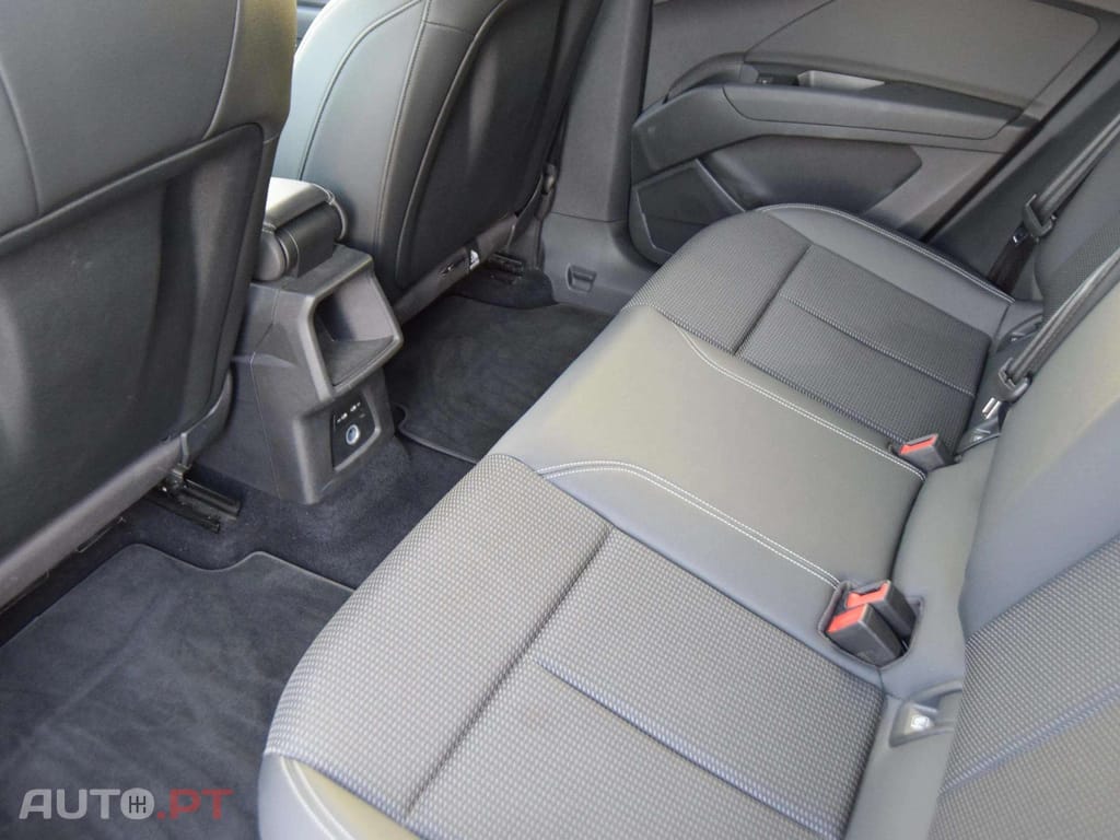 Audi Q4 E-Tron 45 82 kWh SE Business Plus