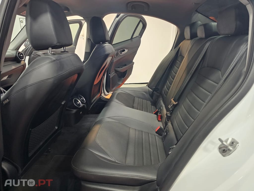 Alfa Romeo Giulia 2.2 D Super AT8
