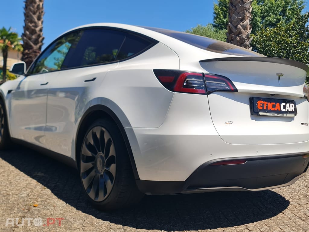 Tesla Model Y Performance Tração Integral