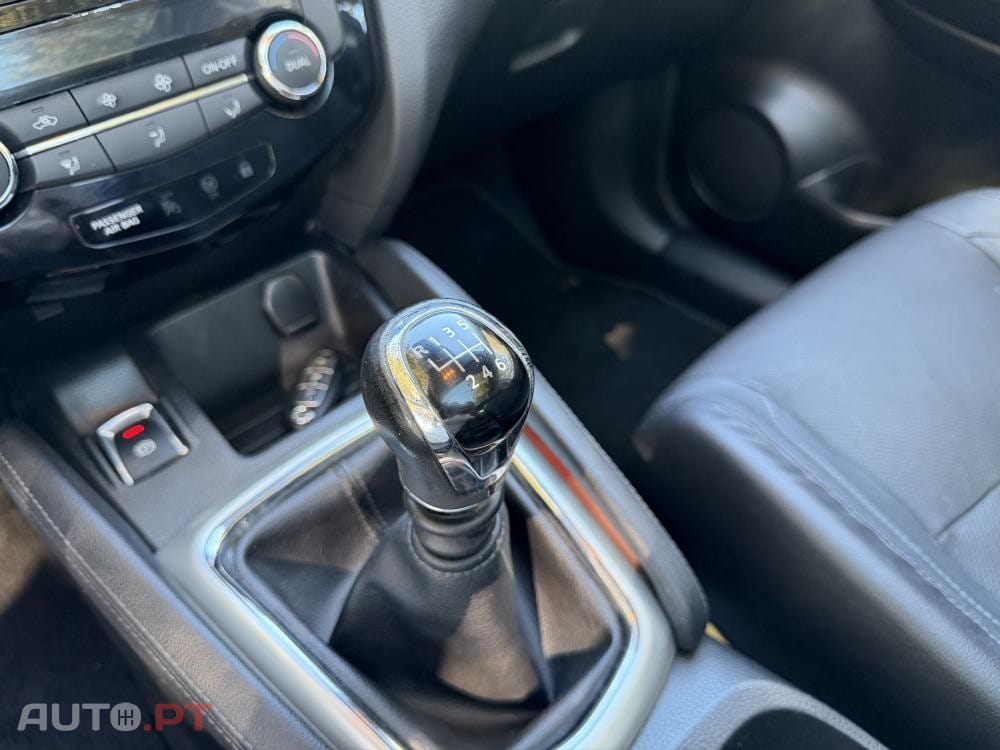 Nissan Qashqai 1.6 dCi Tekna 19 Pele