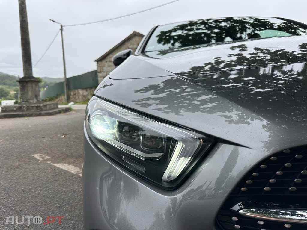 Mercedes-Benz A 250 e AMG Line