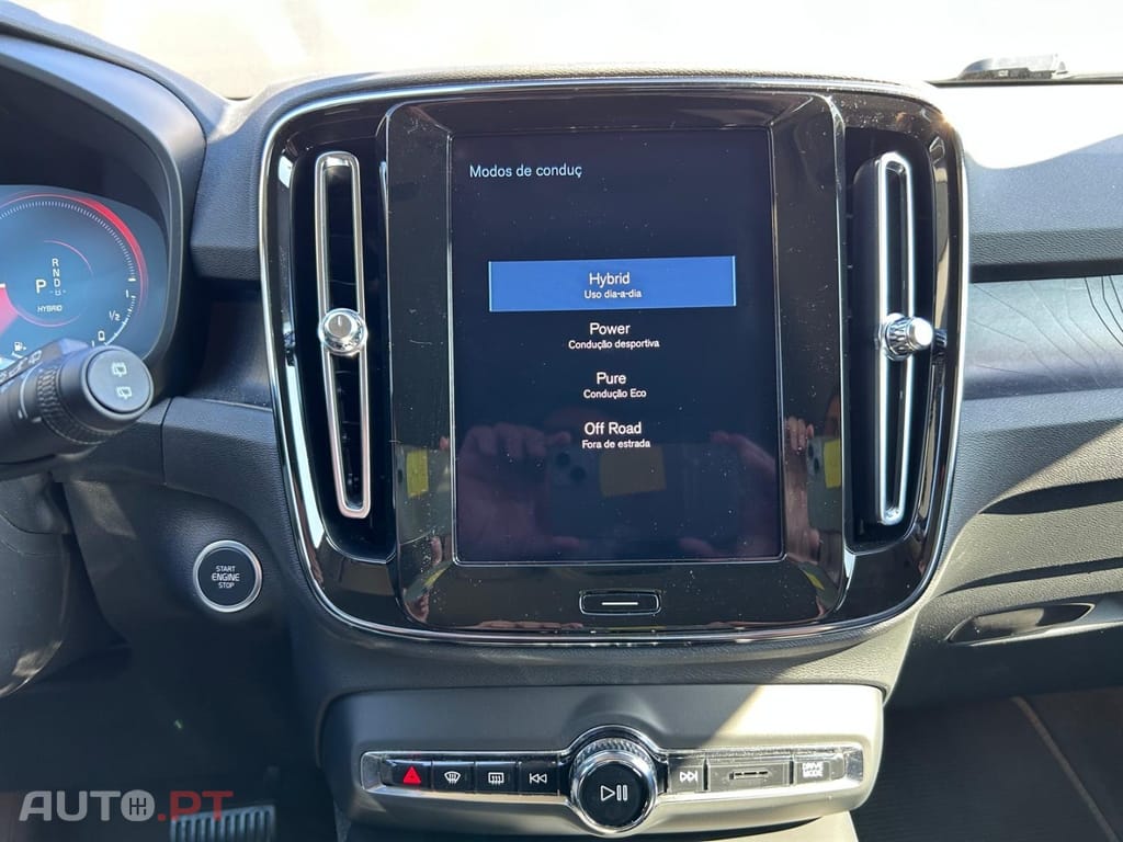 Volvo XC40 1.5 T4 PHEV Plus Dark