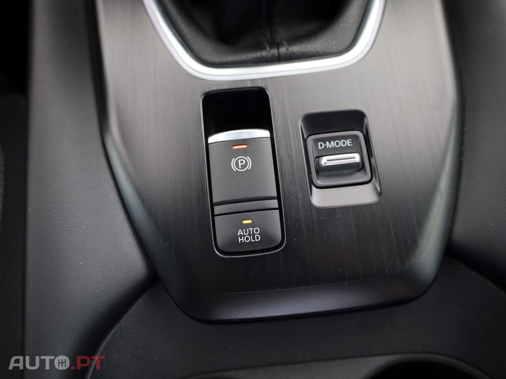 Nissan Qashqai 1.3 DIG-T N-Connecta J18