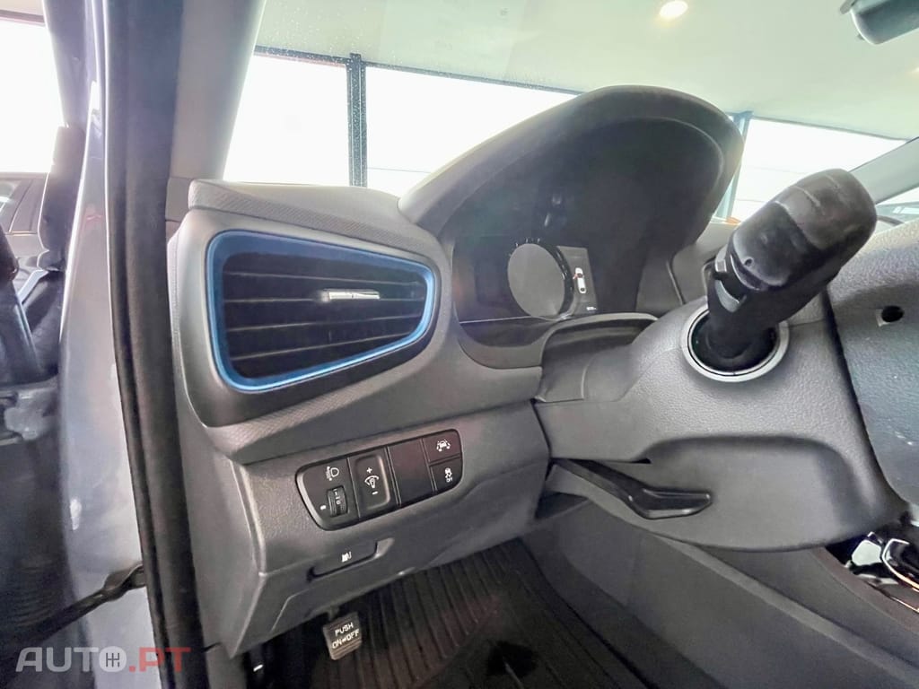 Hyundai Ioniq 1.6 GDI HEV Hybrid Tech