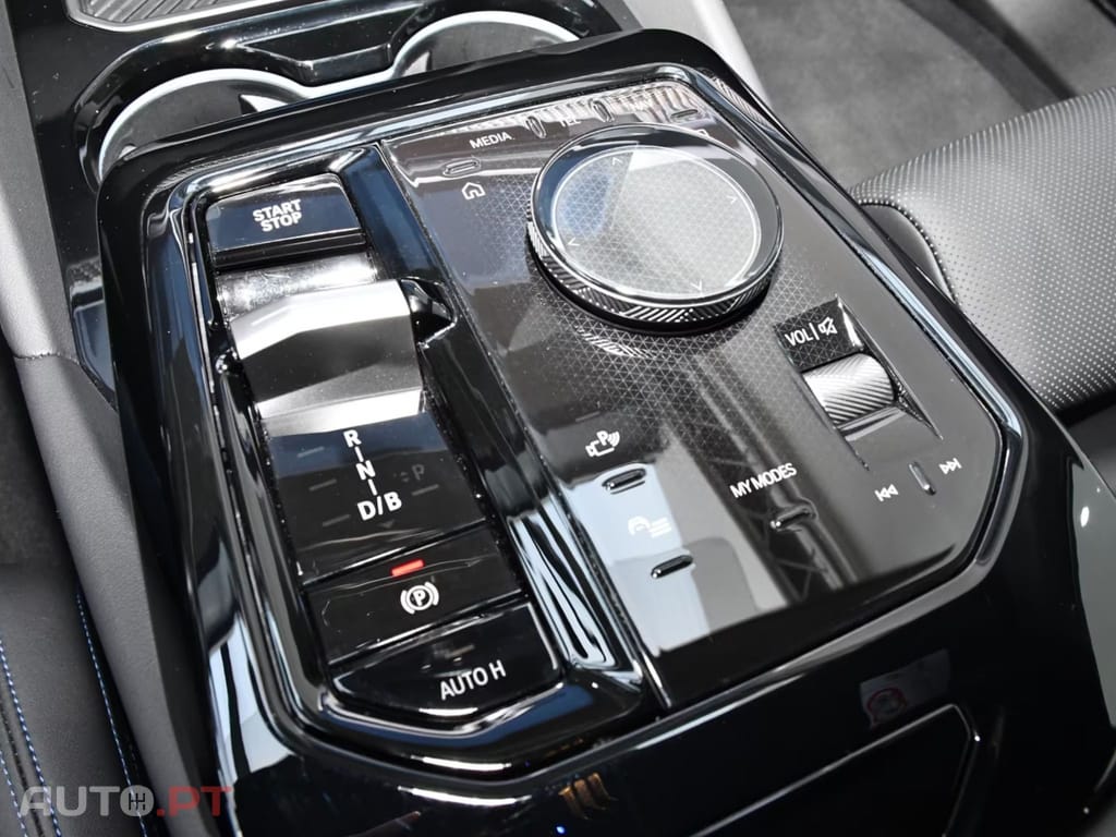 BMW i5 M60 Pro xDrive I.V.A DEDUTIVEL 