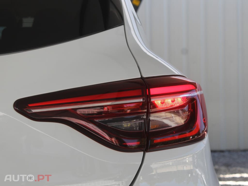 Renault Clio TCe 100 BUSINESS EDITION