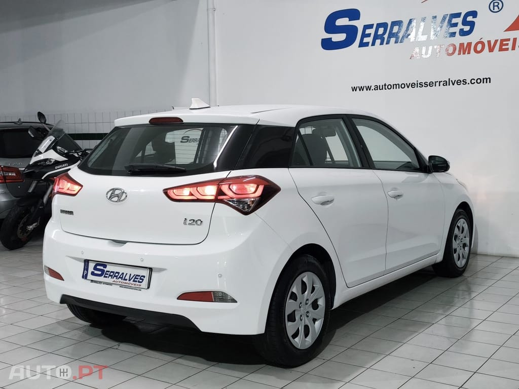 Hyundai i20 1.1 CRDi Blue Access+Bluetooth+Comandos no Volante