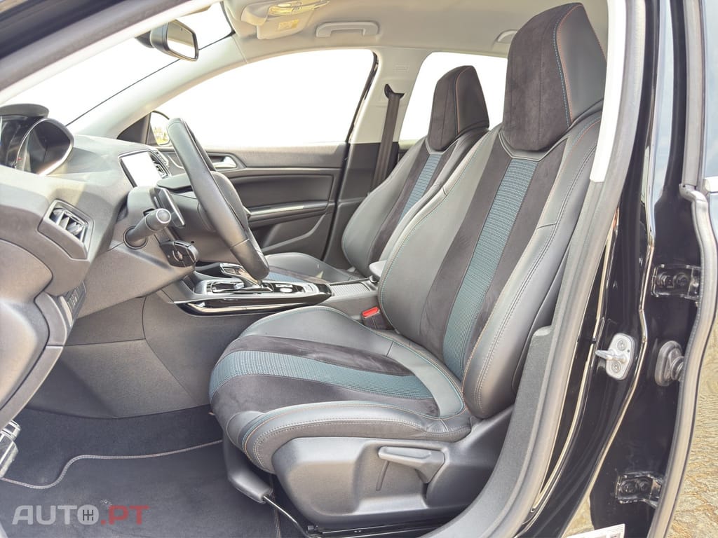 Peugeot 308 PureTech 130 GPF EAT8 Stop & Start Tech Edition