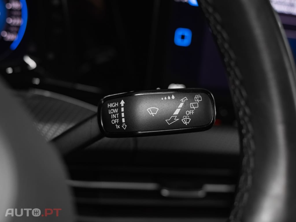 Volkswagen Golf Variant 2.0 TDi R-Line DSG