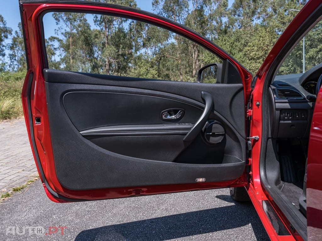 Renault Mégane Coupe 1.6 DCI Bose Edition
