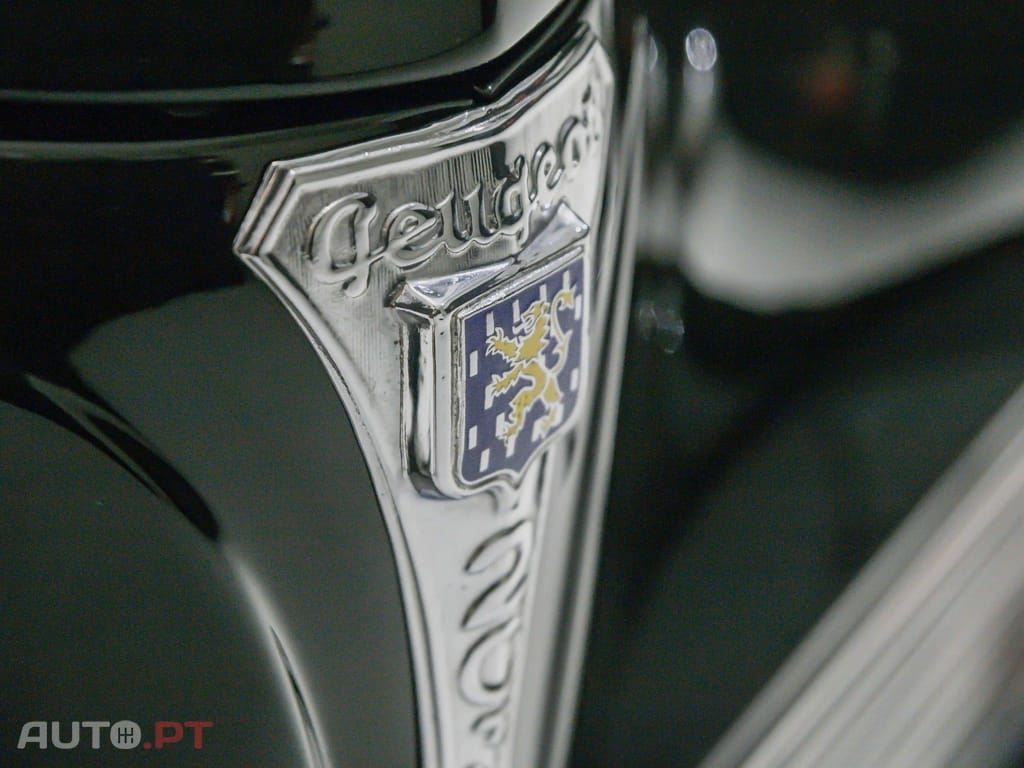 Peugeot 203 A