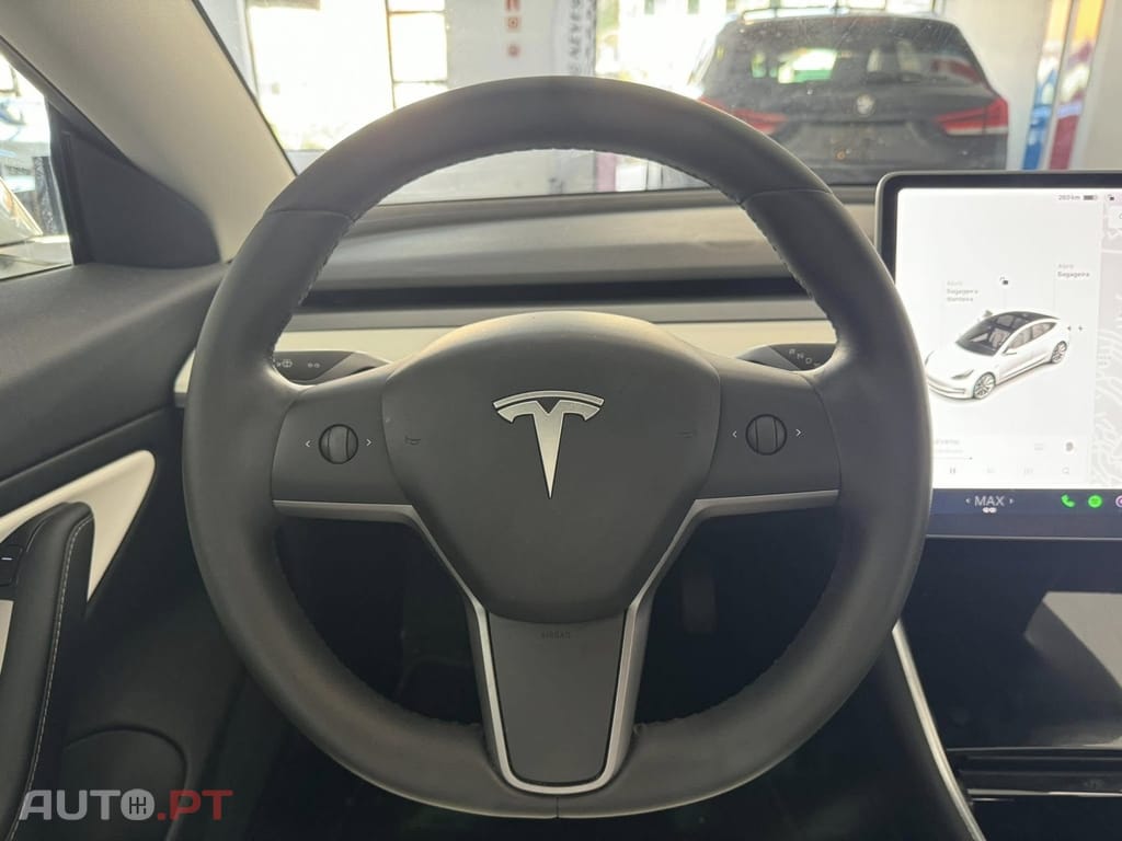 Tesla Model 3 Standard Range Plus RWD
