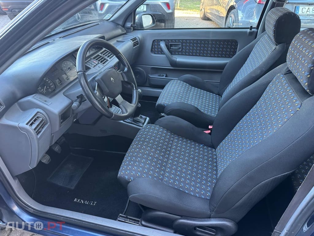 Renault Clio 1.8 16V