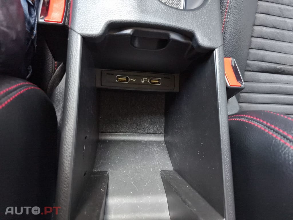 Mercedes-Benz A 180 d AMG Line