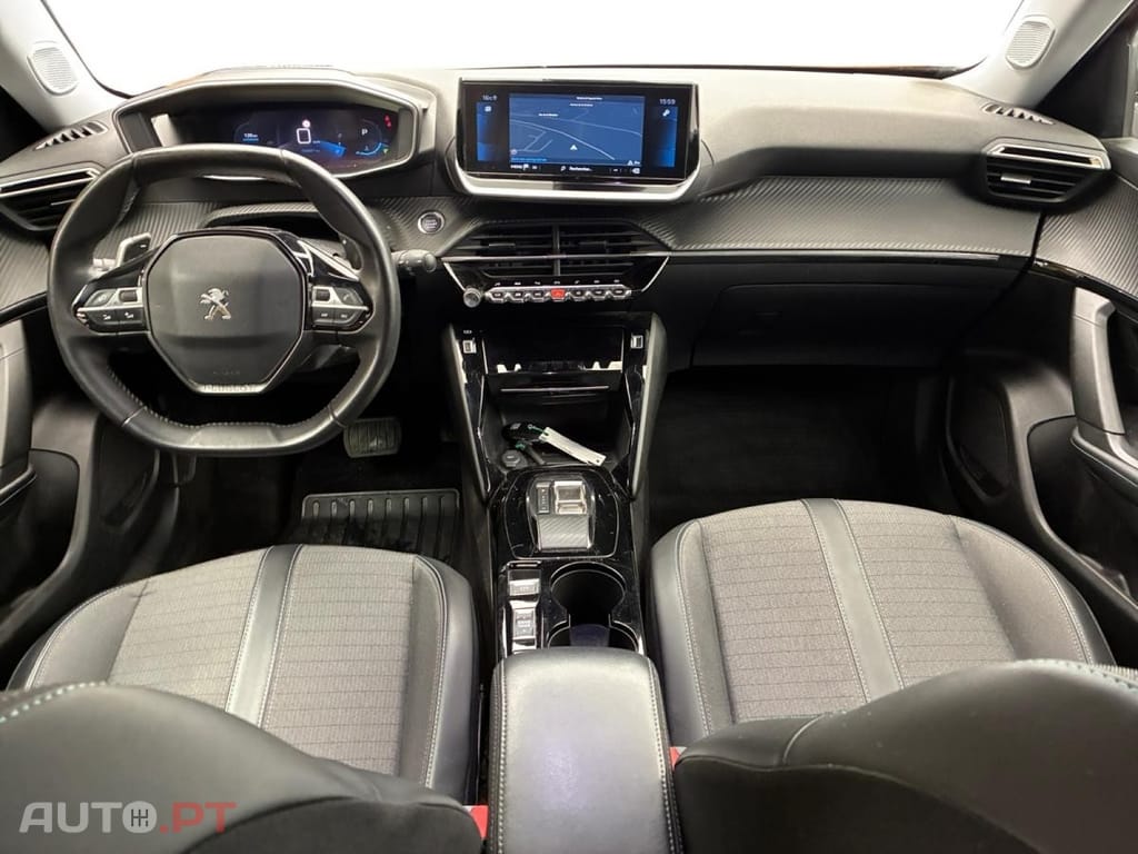 Peugeot 2008 1.5 BlueHDi Allure Pack EAT8