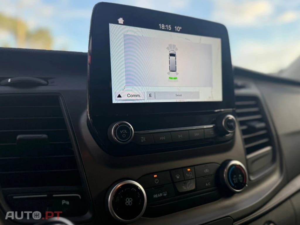 Ford Transit Custom 300L1 2.0 TDCi H1-Tecto Baixo Trend