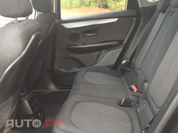 BMW 214 d Line Sport
